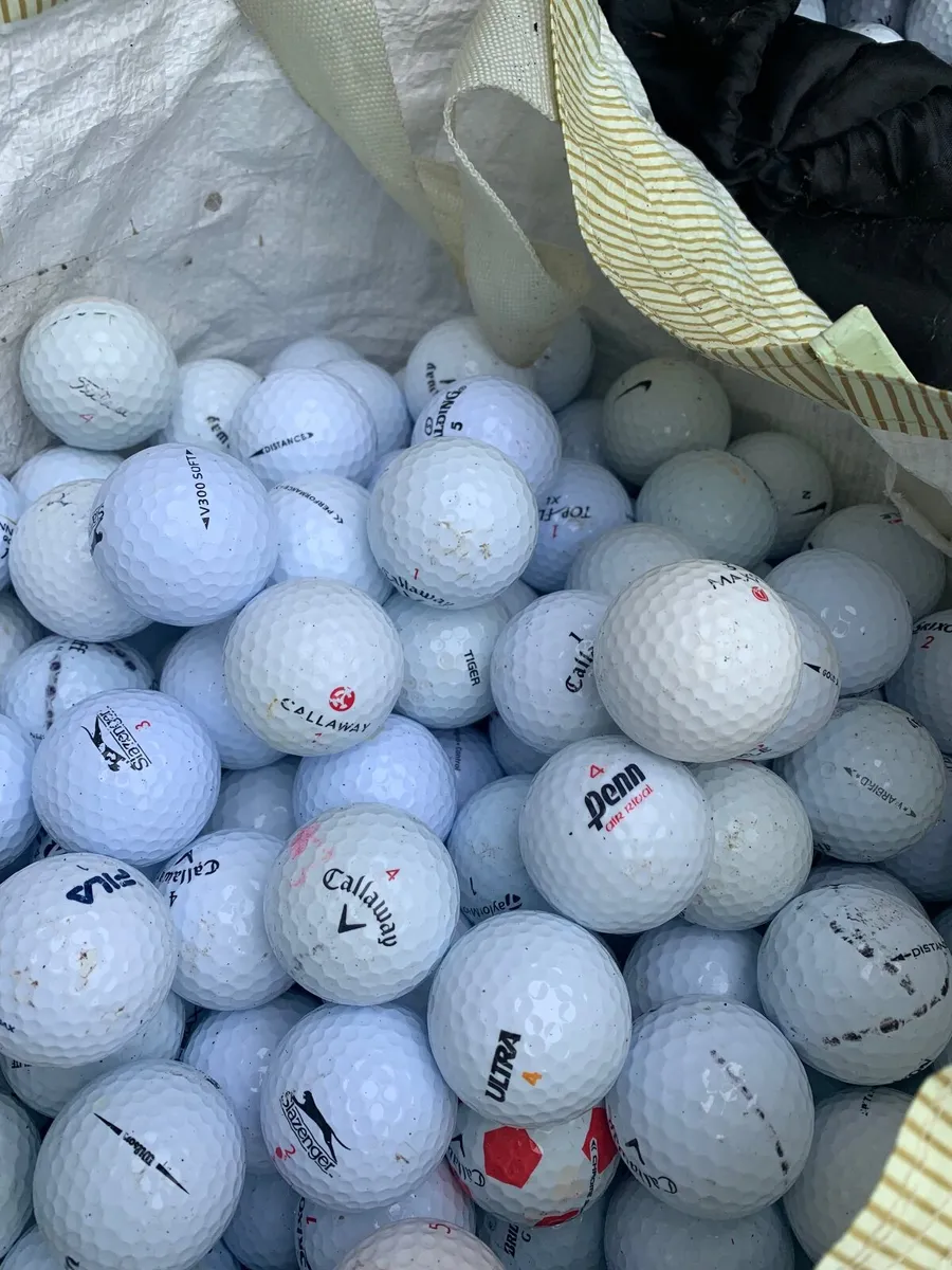 Golf balls - Image 1
