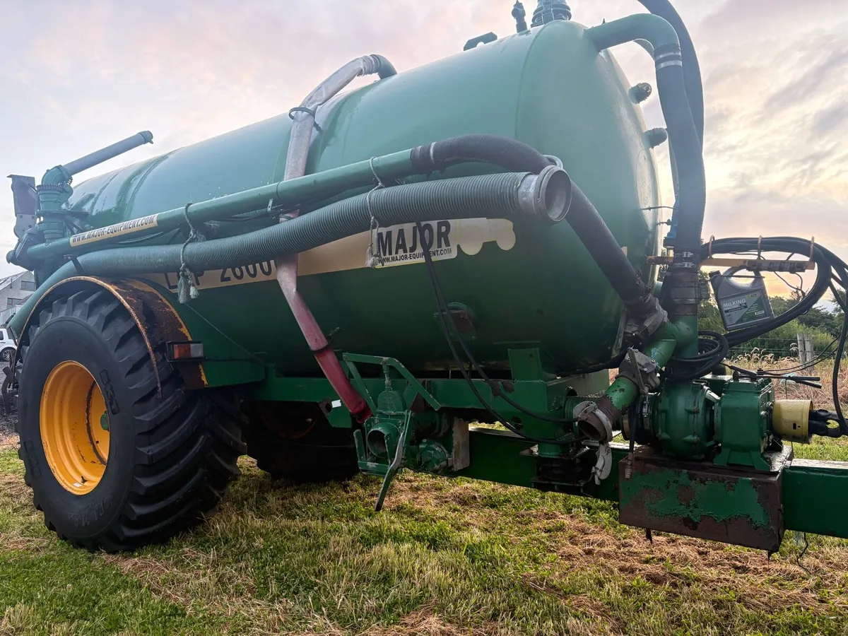 Tanker 2600gal - Image 2