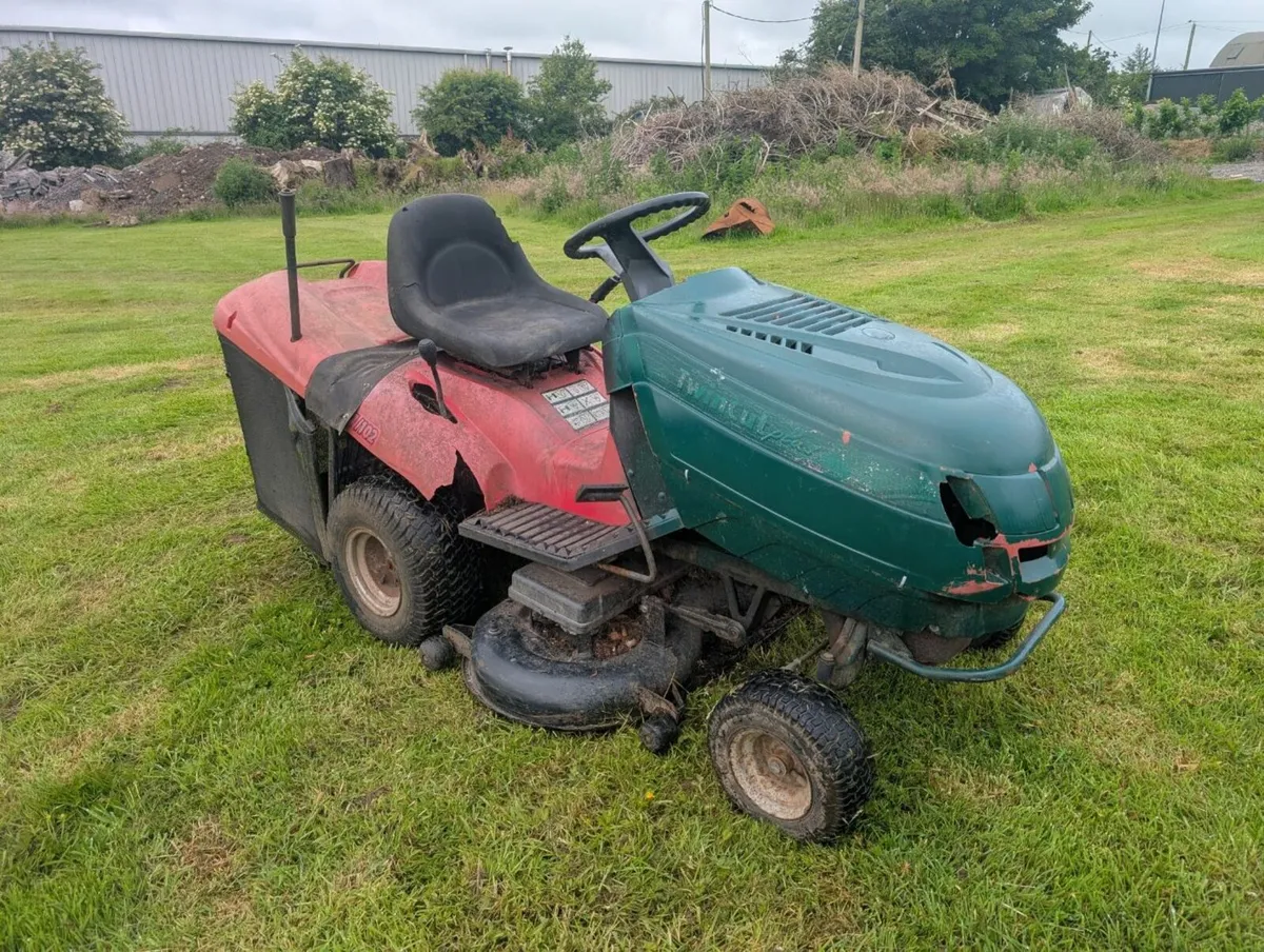 Castelgarden 17hp 40" ride on lawnmower - Image 4