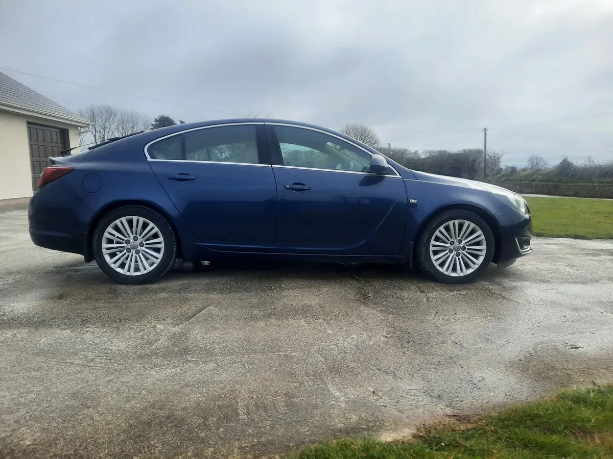 2015 Opel Igsignia Full Leather Mint Condition - Image 2