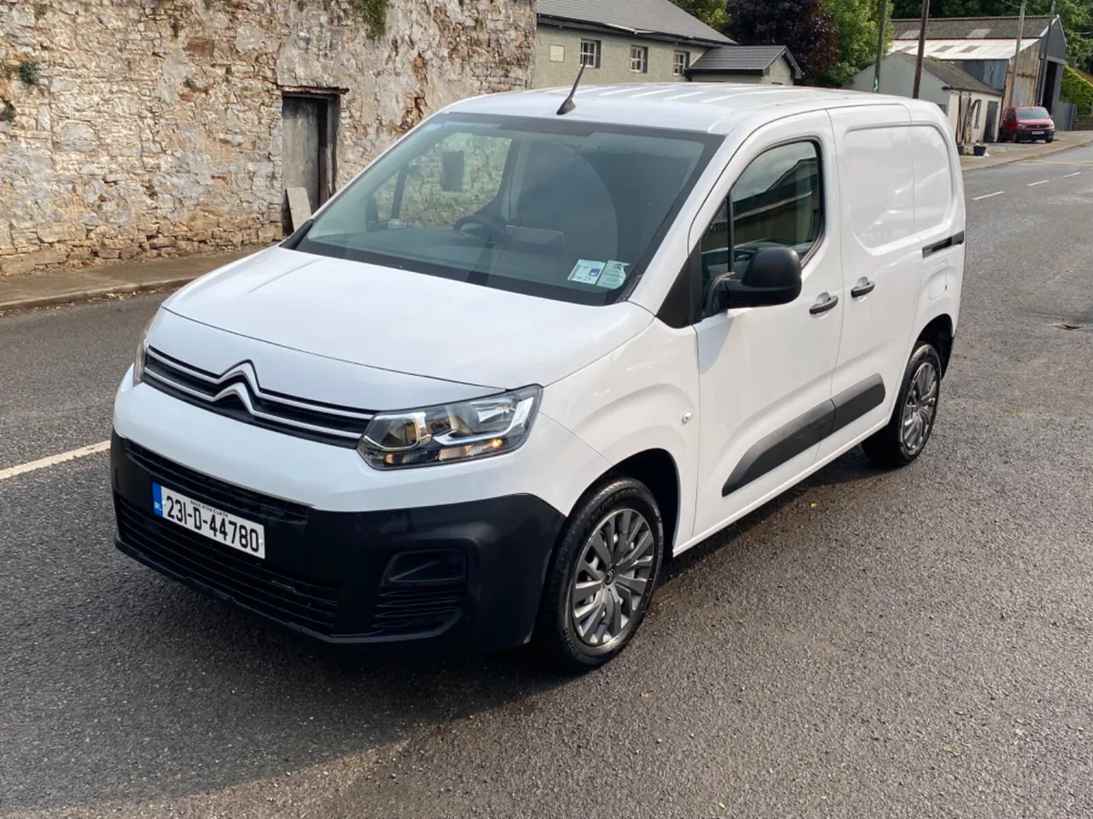 ✨2023 Citroen Berlingo✨ - Image 2