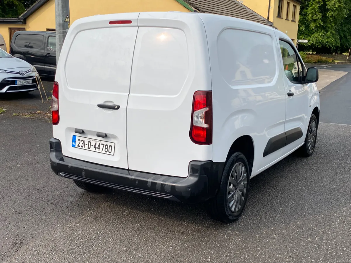 ✨2023 Citroen Berlingo✨ - Image 4