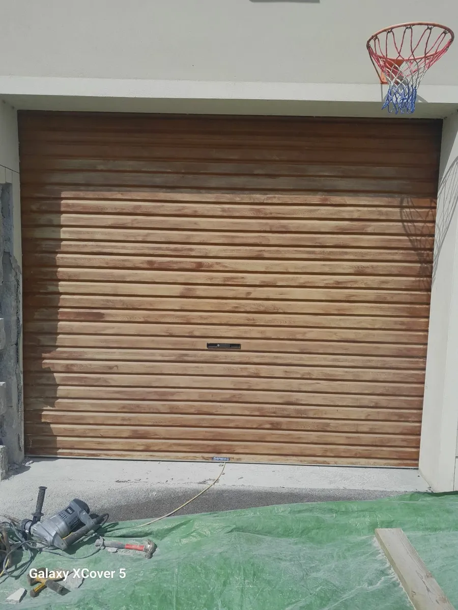 Roller door - Image 3