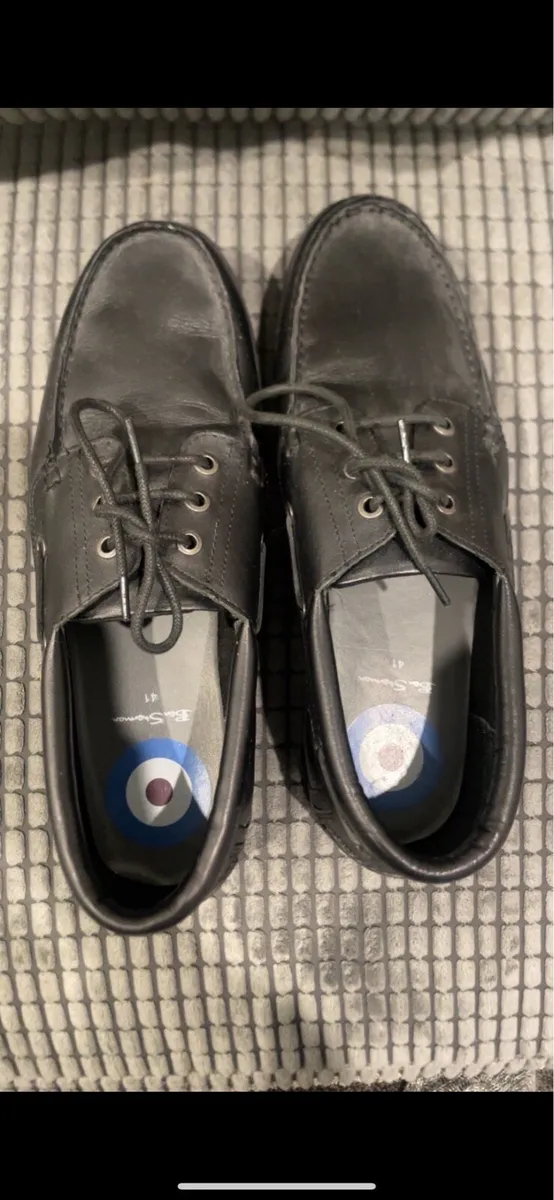 Black Leather Shoes Size 9 - Image 1