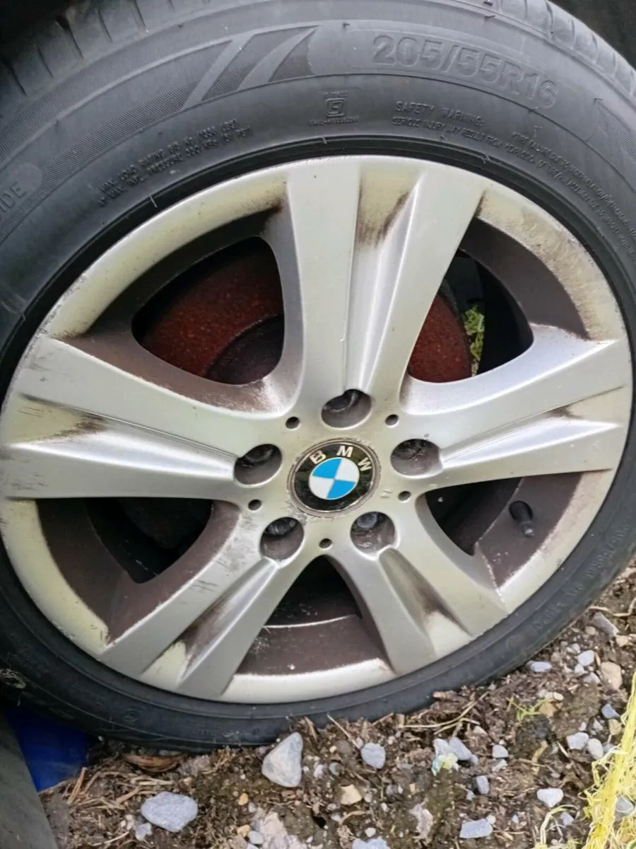 Wheels and tyres - Image 1