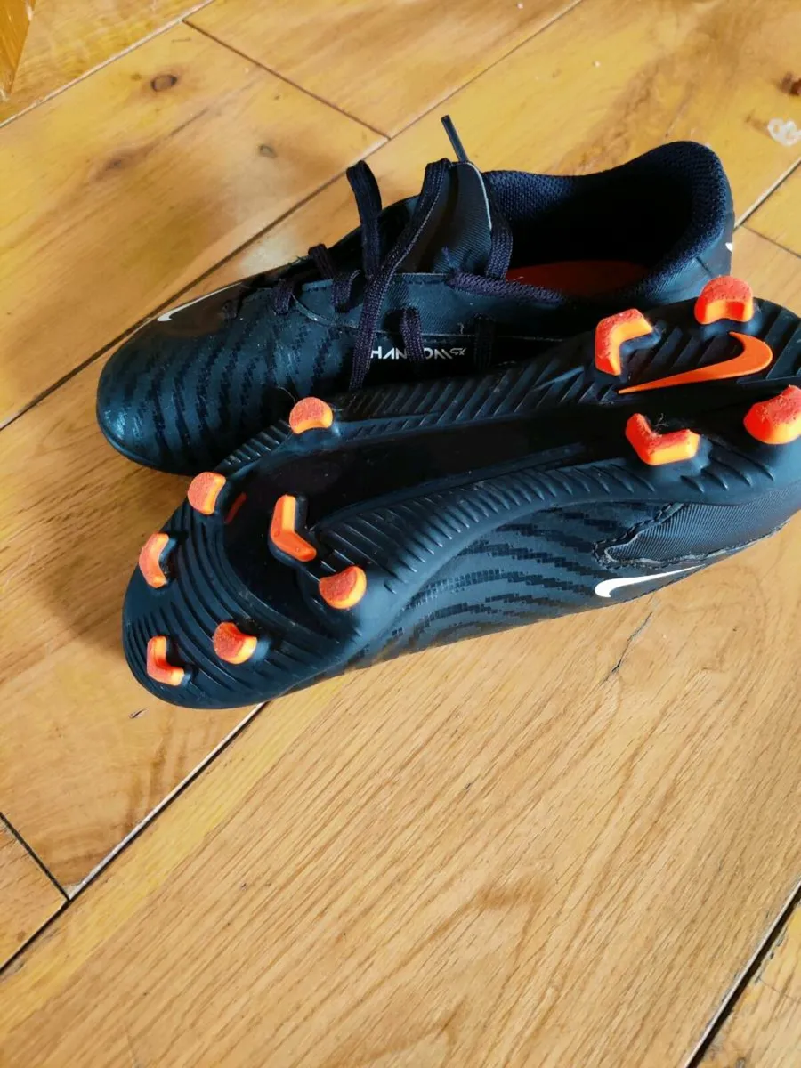 Kids football boots - Image 2