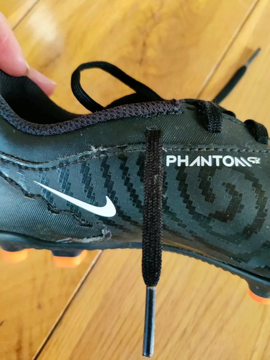 Kids football boots - Image 4