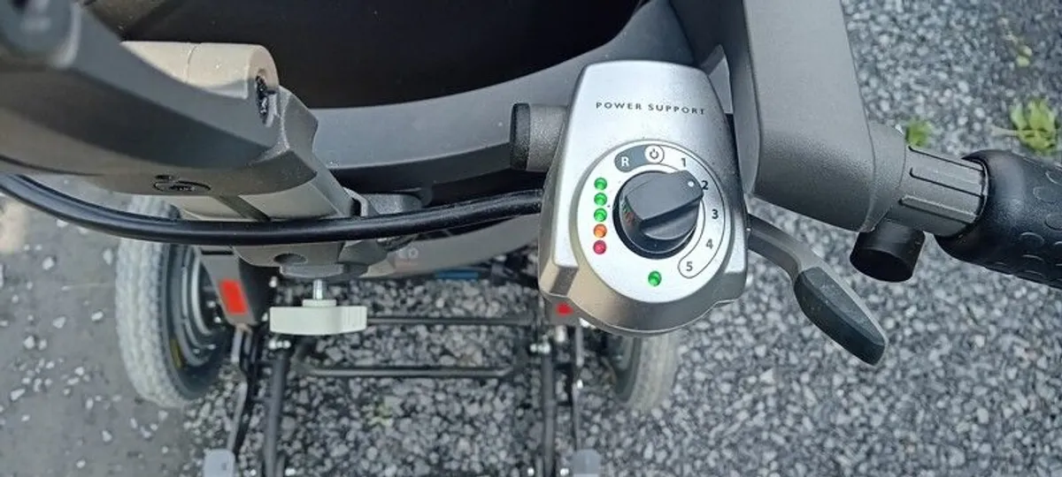 sedeo electric assisted wheelchair - Image 3