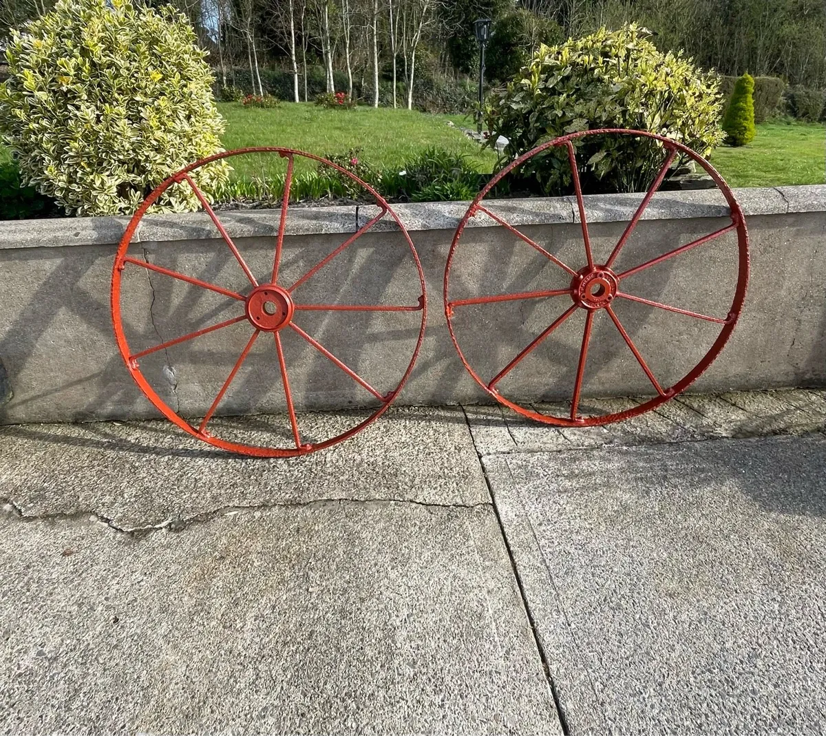 Iron wheels - Image 1