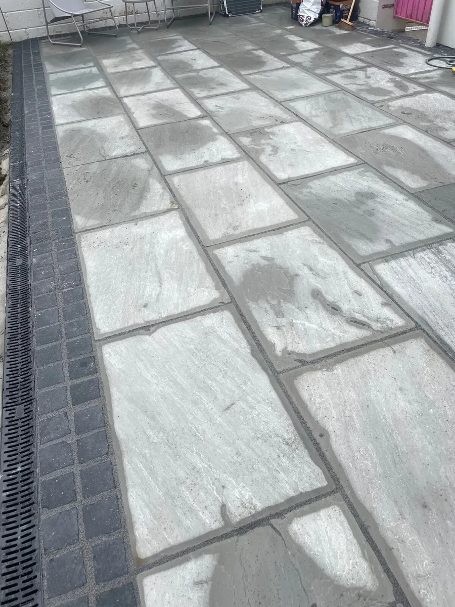 Patio slabs - Image 1