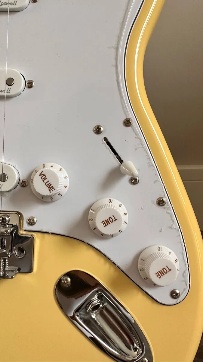 Electric guitar - Image 3