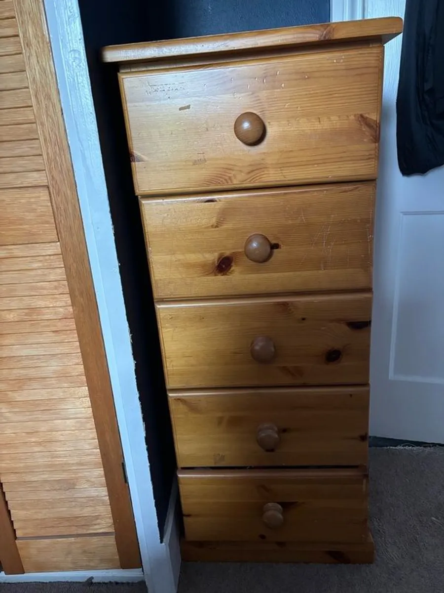Small chest of drawers - Image 1