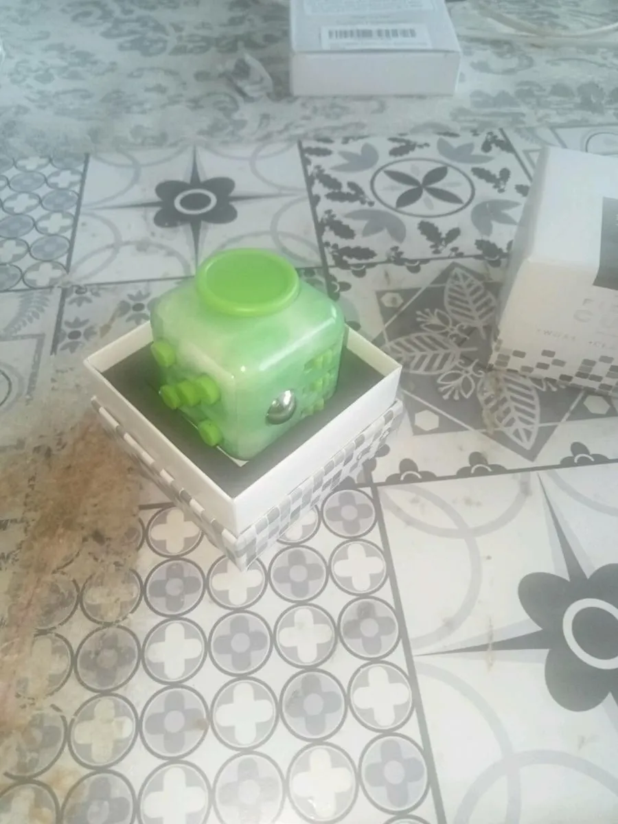 Hand held fidgeter - Image 3