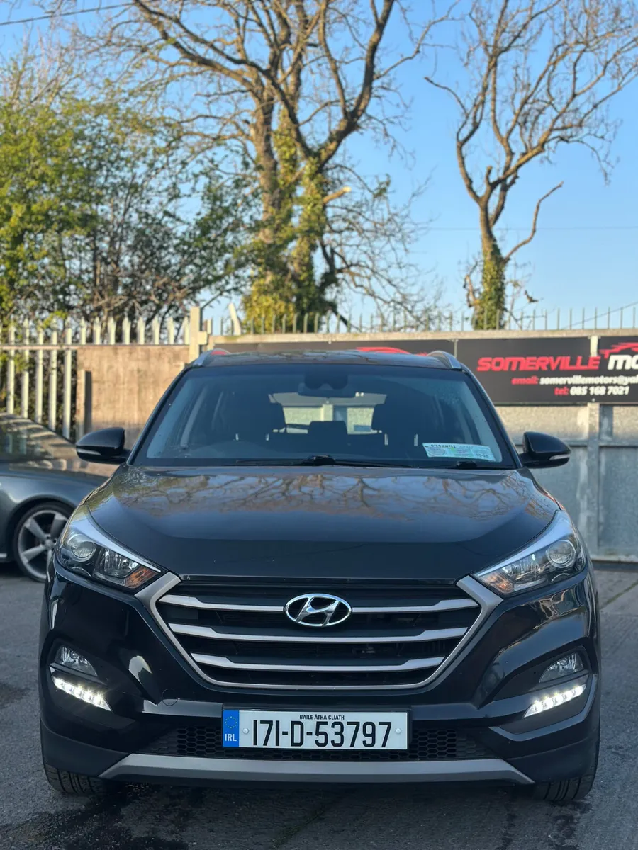 Hyundai Tucson Premium “LONG NCT&LOW OWNER” 2017 - Image 2