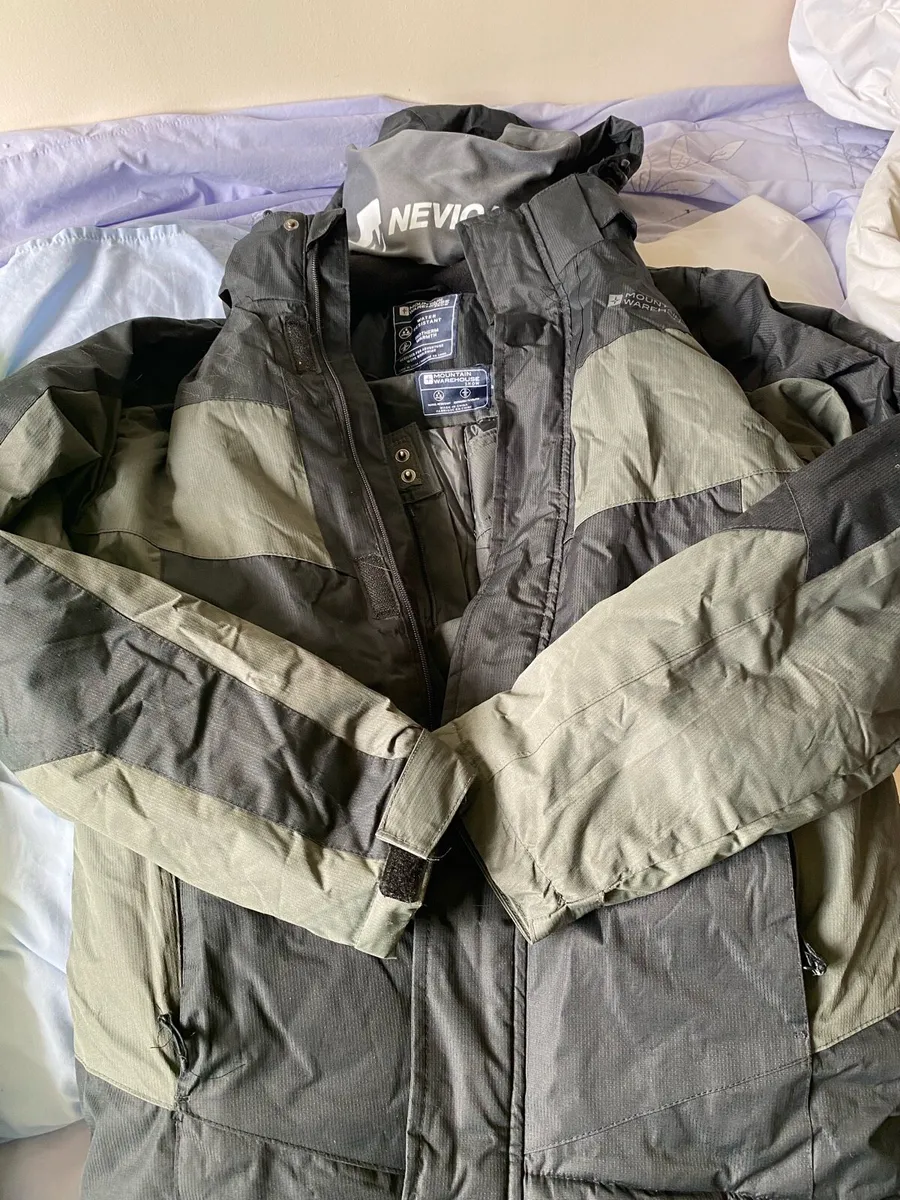 Three sets of  ski wear - Image 2