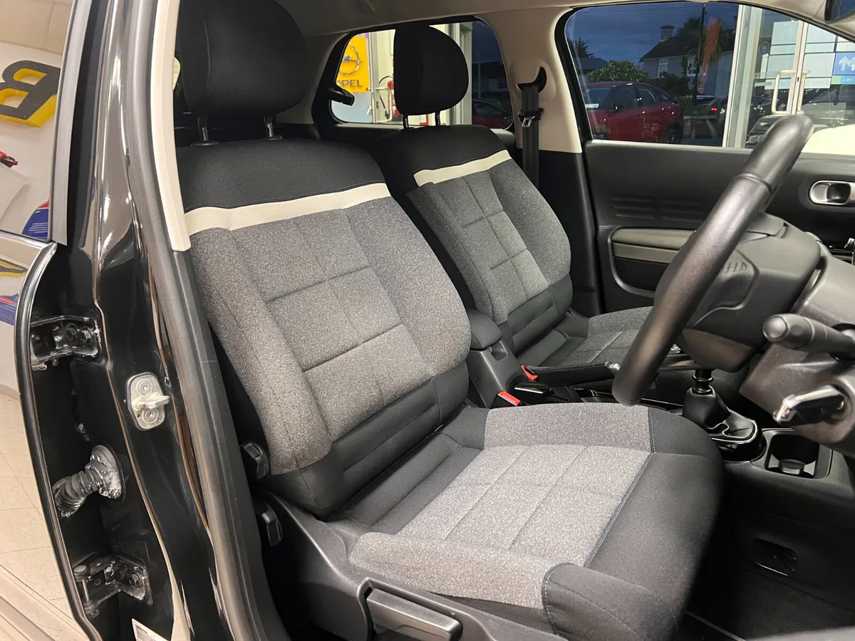 Now On Sale Low Kms High Spec 2020 C4 Cactus - Image 3