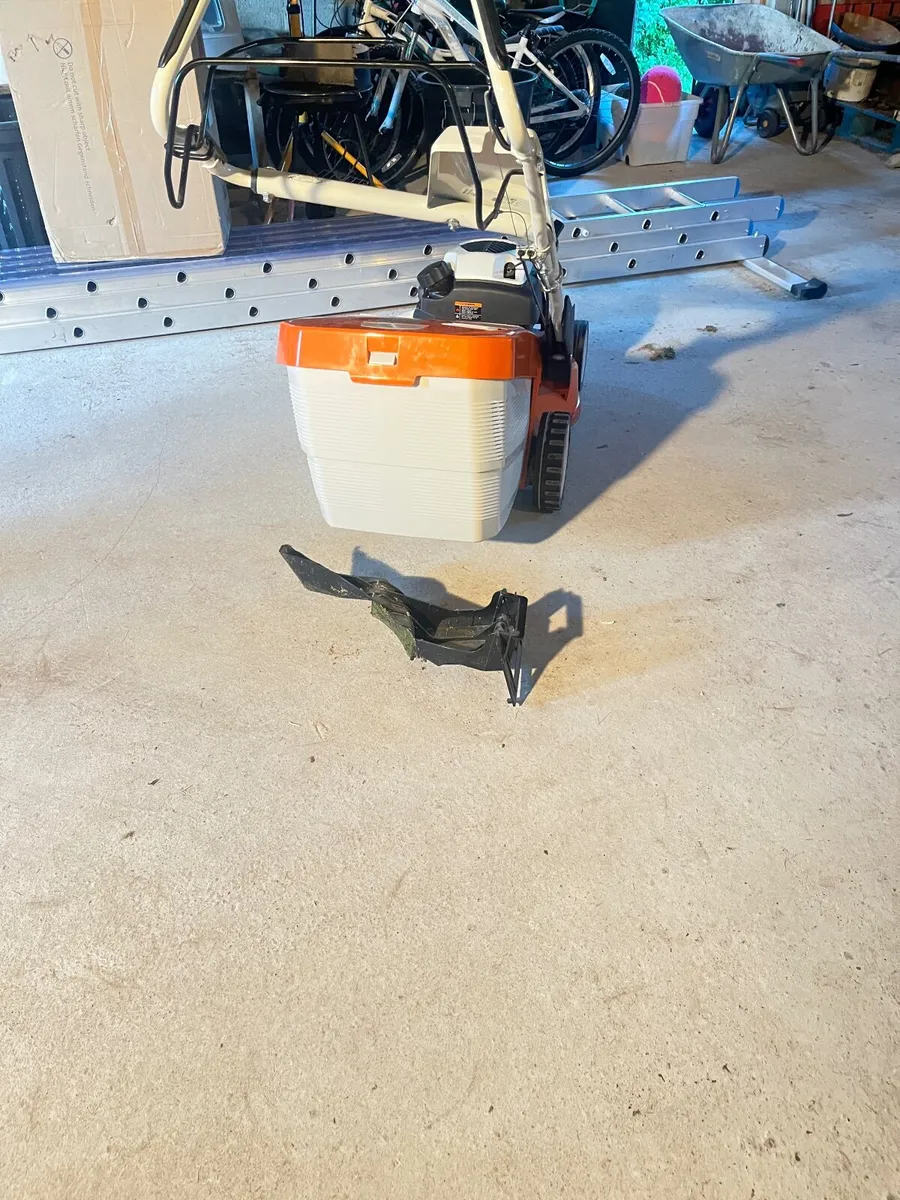 Lawnmower - Image 4