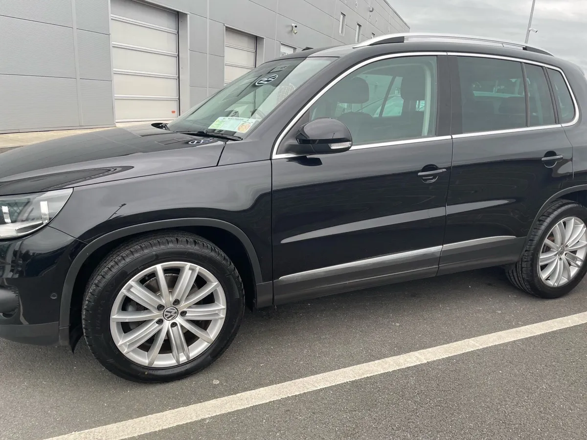 Volkswagen Tiguan - Image 2