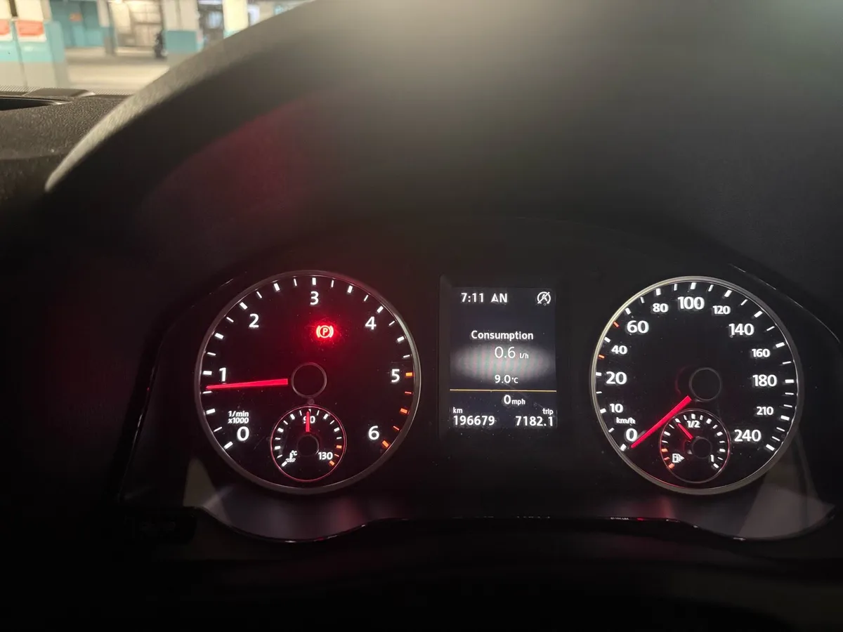 Volkswagen Tiguan - Image 3