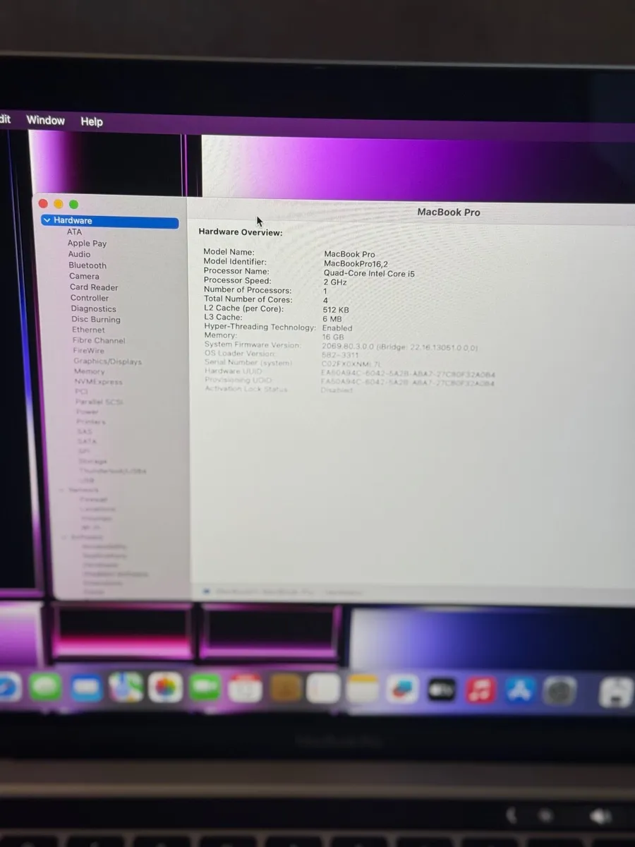 MacBook Pro 13" 2020 i5/16GB/512SSD/204c - Image 3