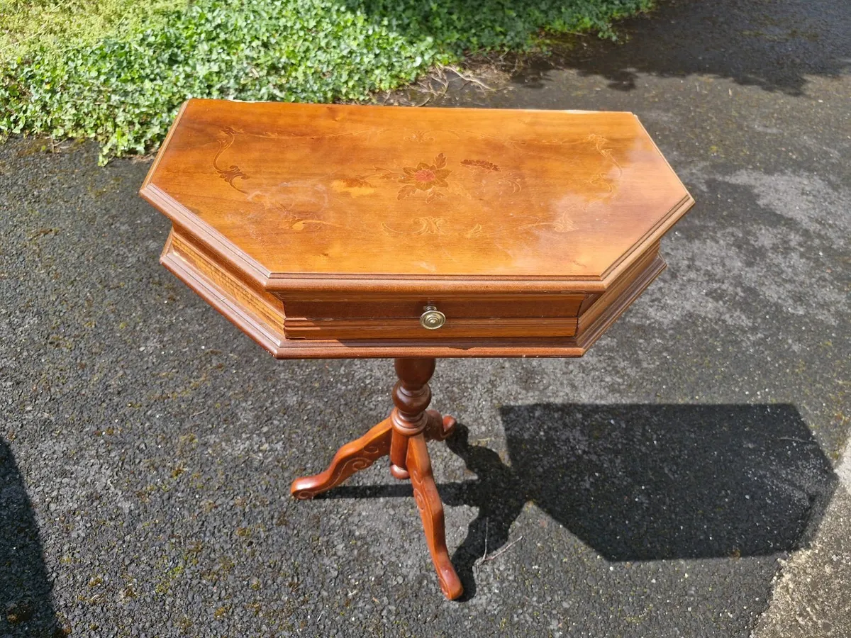 Hall table