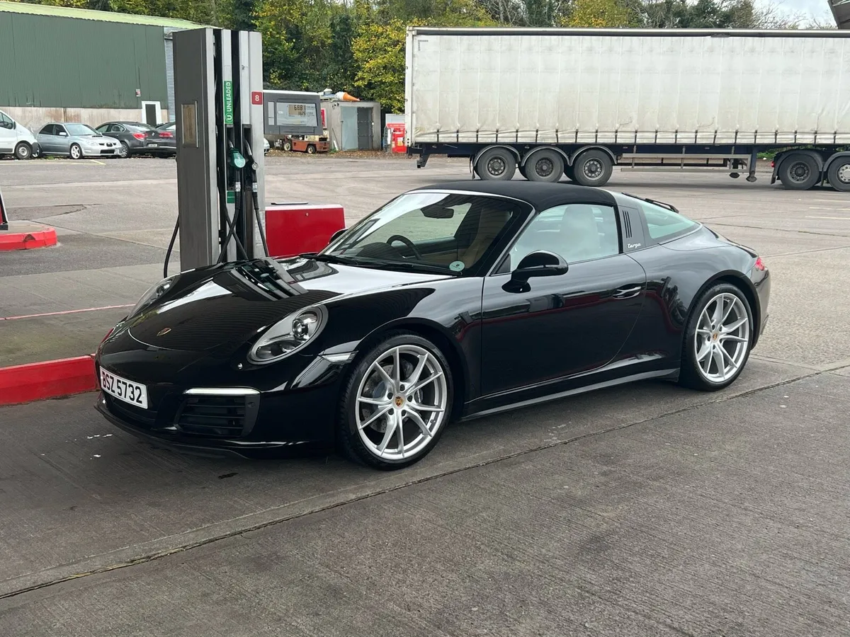 Porsche 911 Alloy Wheels - Image 1