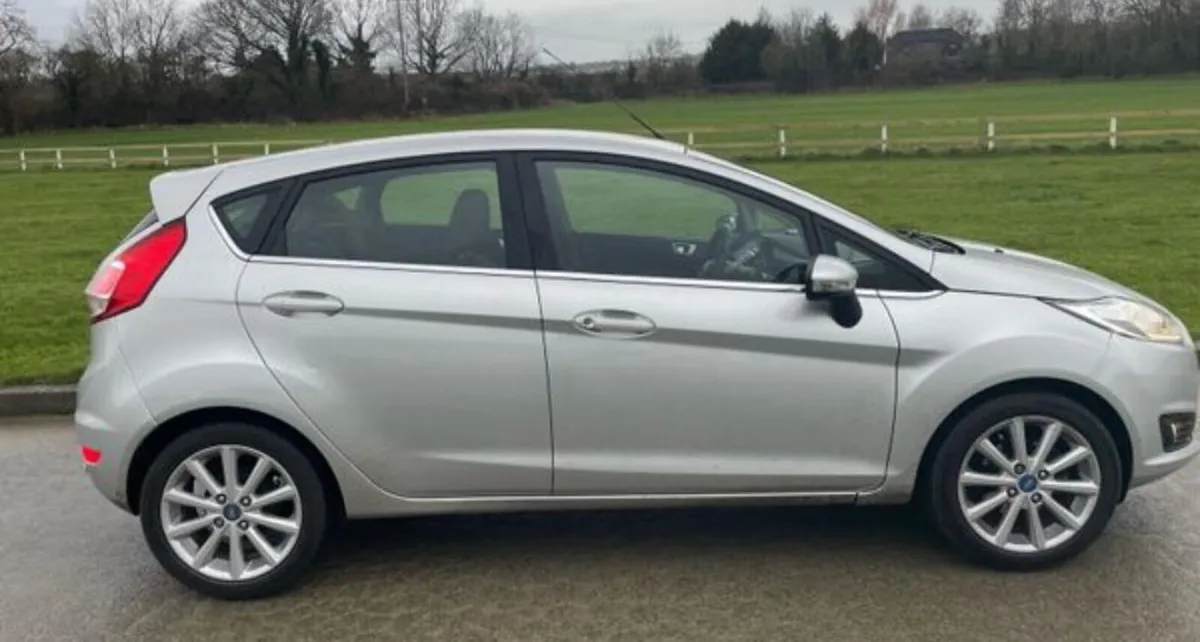 Ford Fiesta 2016 Titanium  NCT 05/26 - Image 3