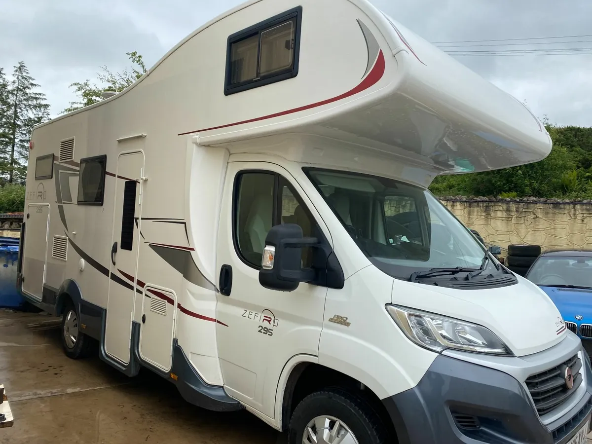 motorhome - Image 1