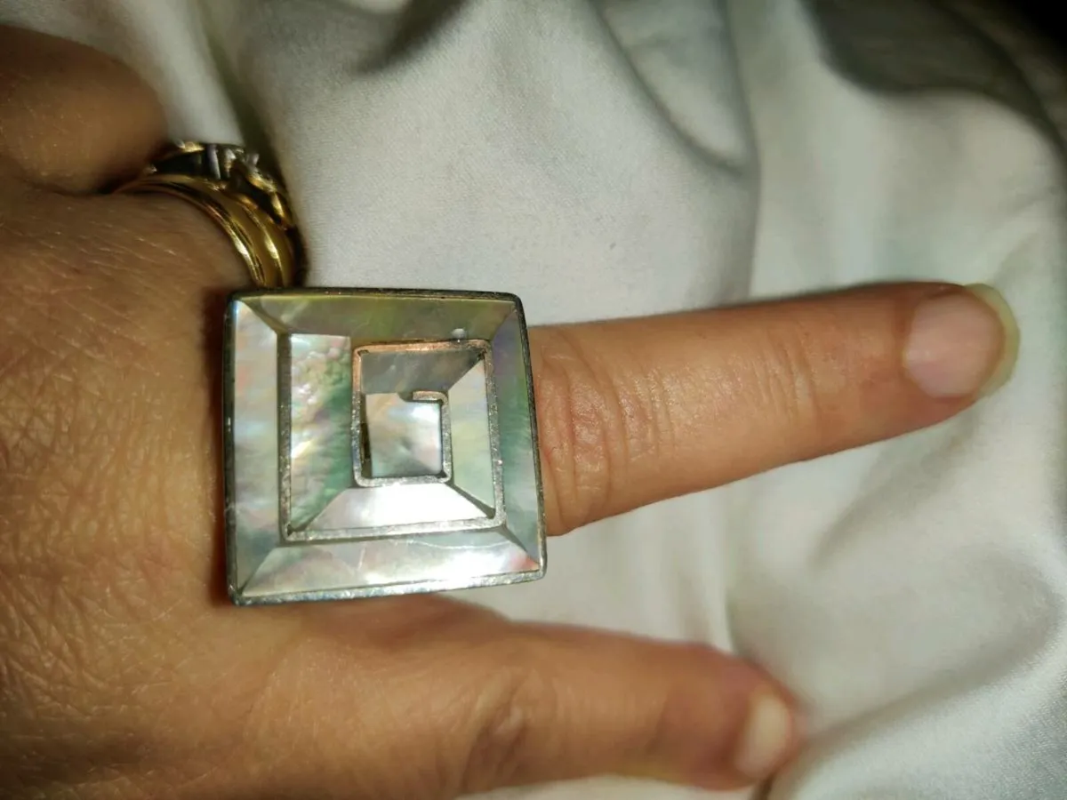 HUGE SQUARE MOTHER OF PEARL, 925 UNISEX Ring ! - Image 1