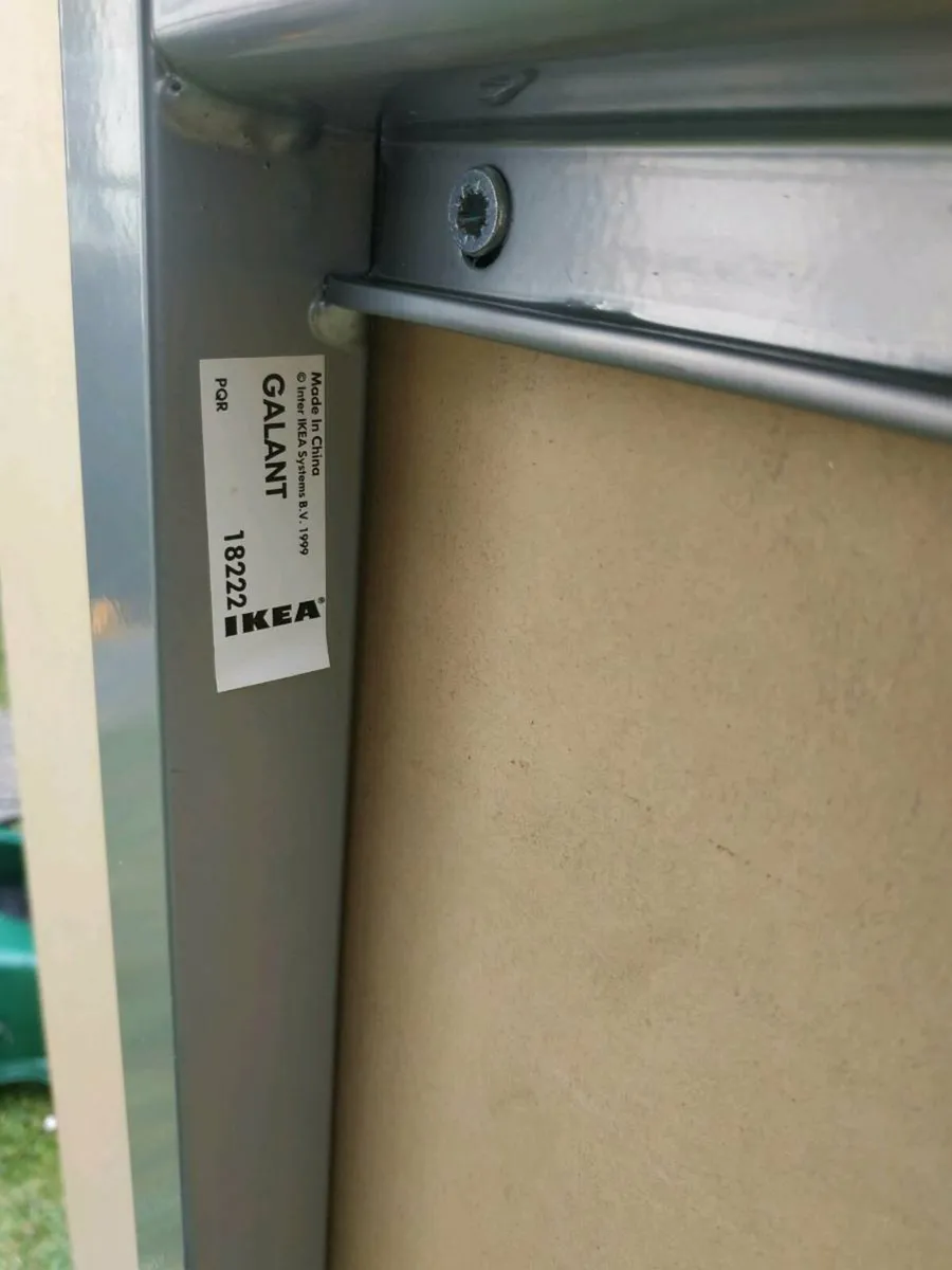 IKEA 'galant' extendable legs study table - Image 3
