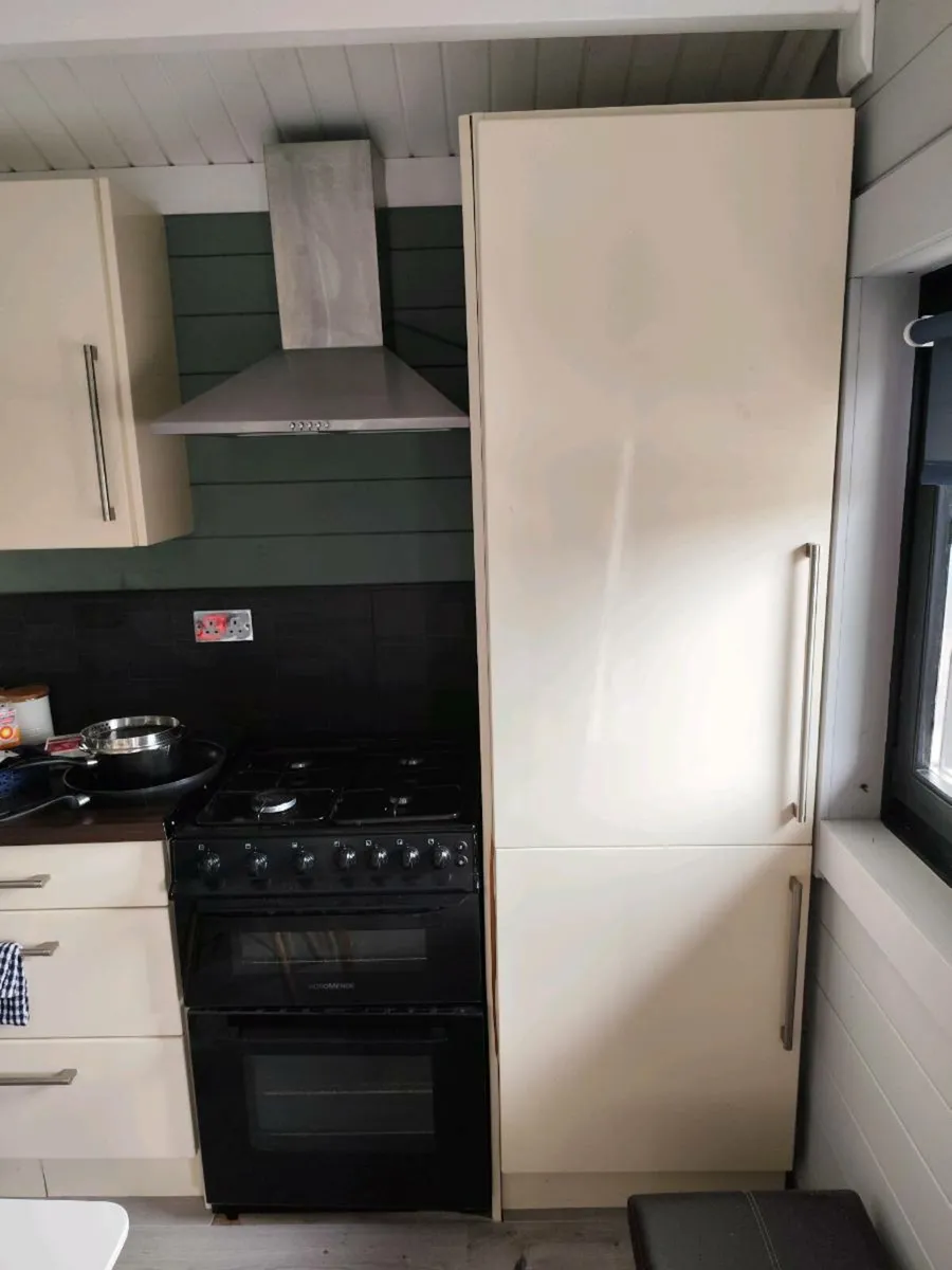 Kitchen - Image 2
