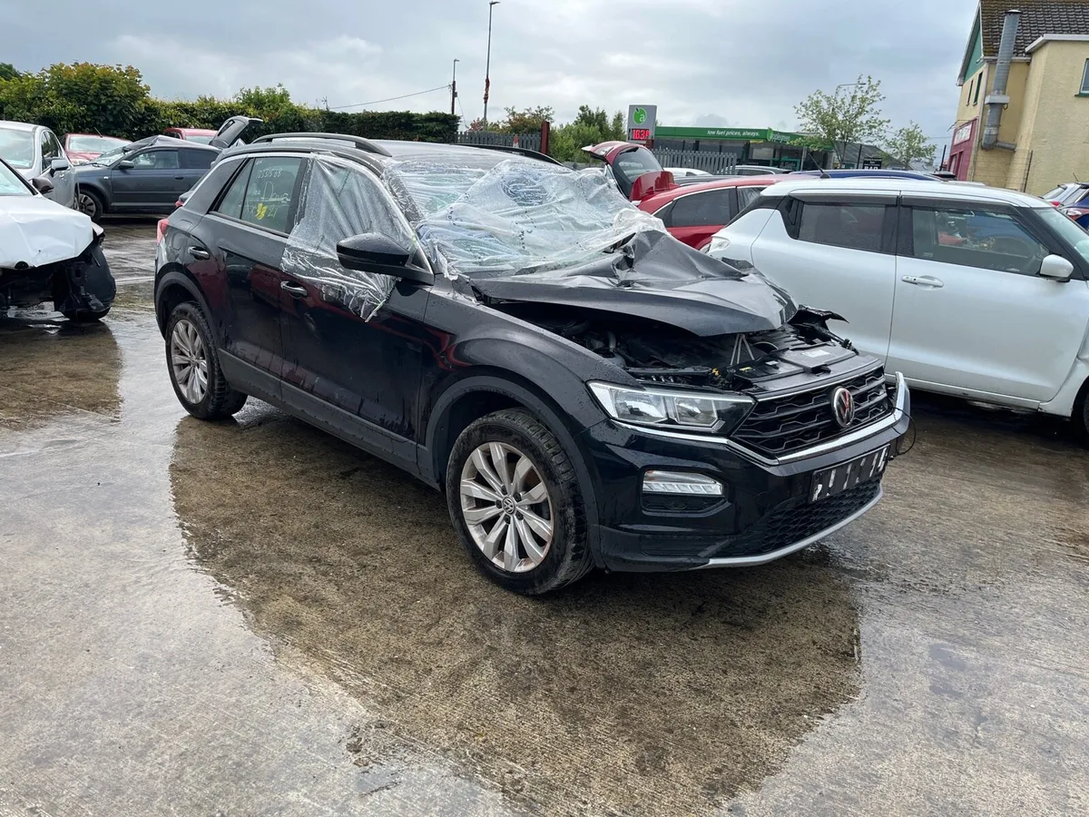 2018 Volkswagen t roc for parts - Image 1