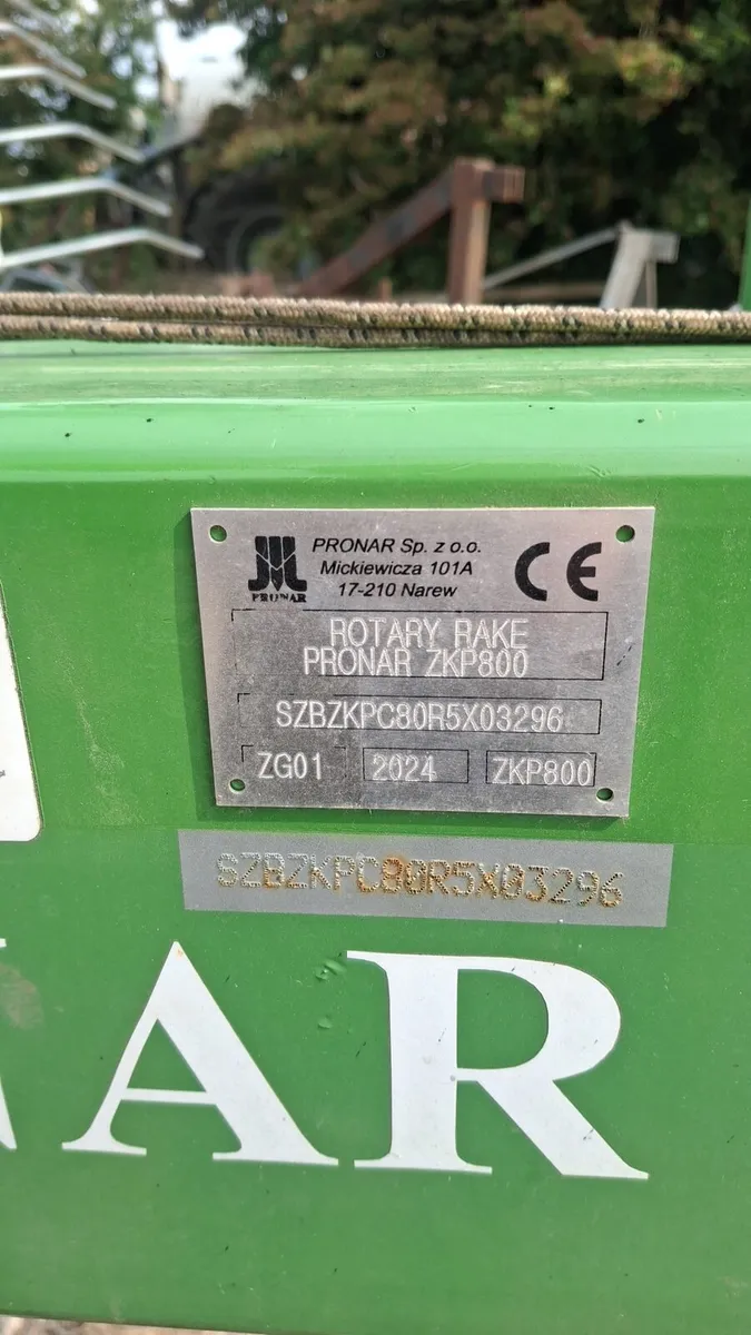 Pronar 800 30ft rake - Image 4