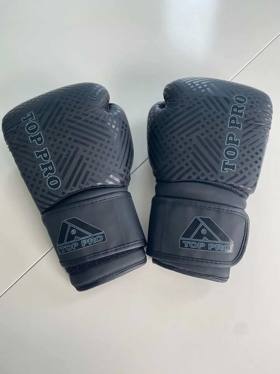 Boxing Gloves - Image 2