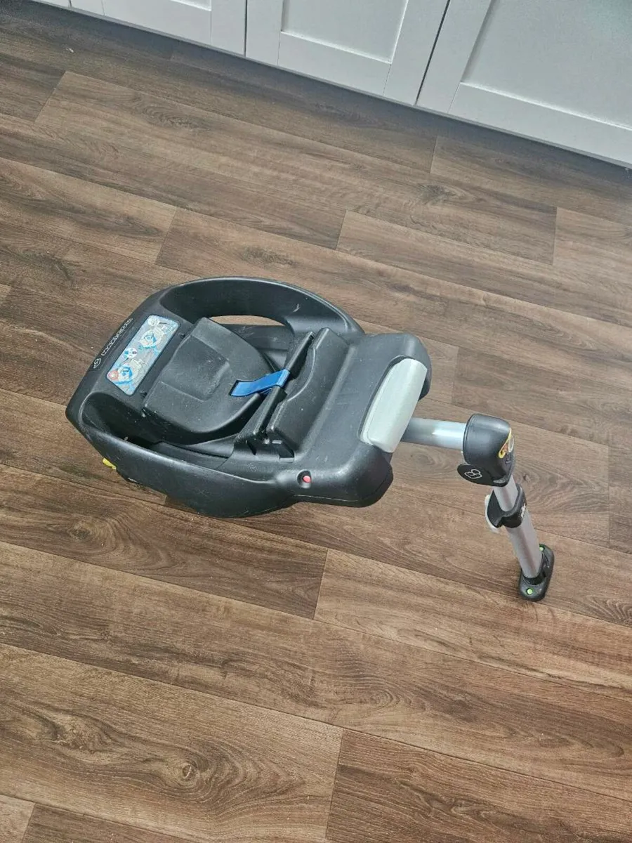 Isofix base - Image 1