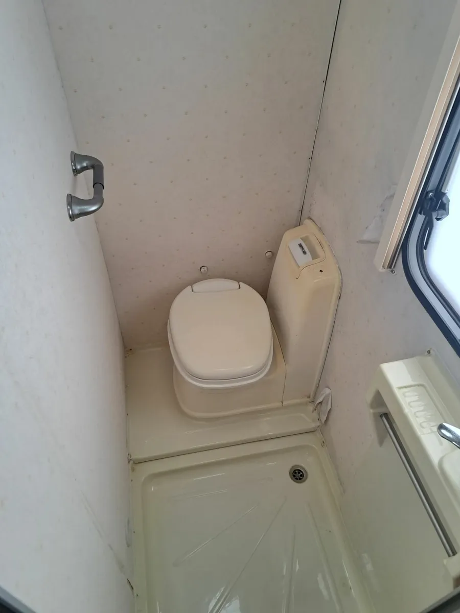 Caravan - Image 3