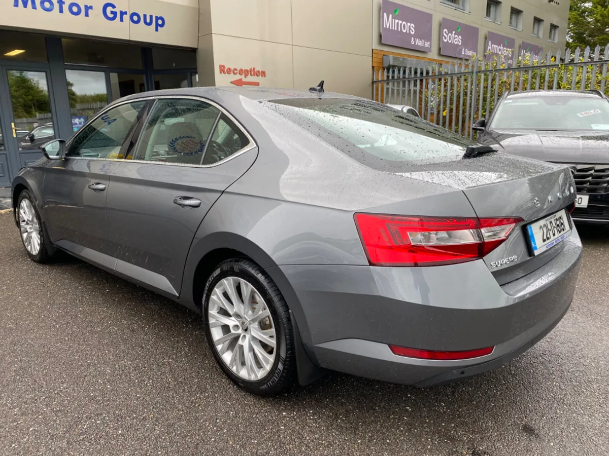 2.0 TDI STYLE DSG (150bhp) - SAVE 2000eur - Image 2