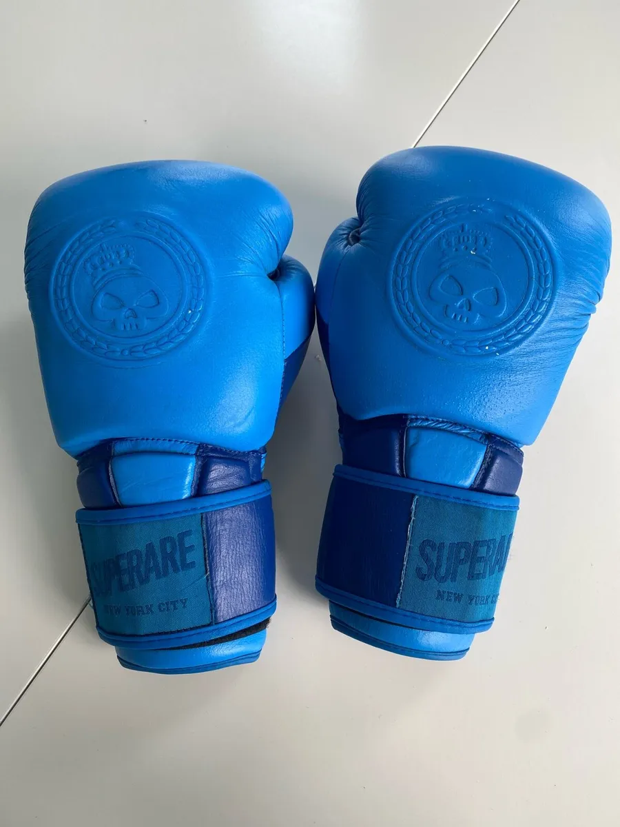 Boxing Gloves - Image 2