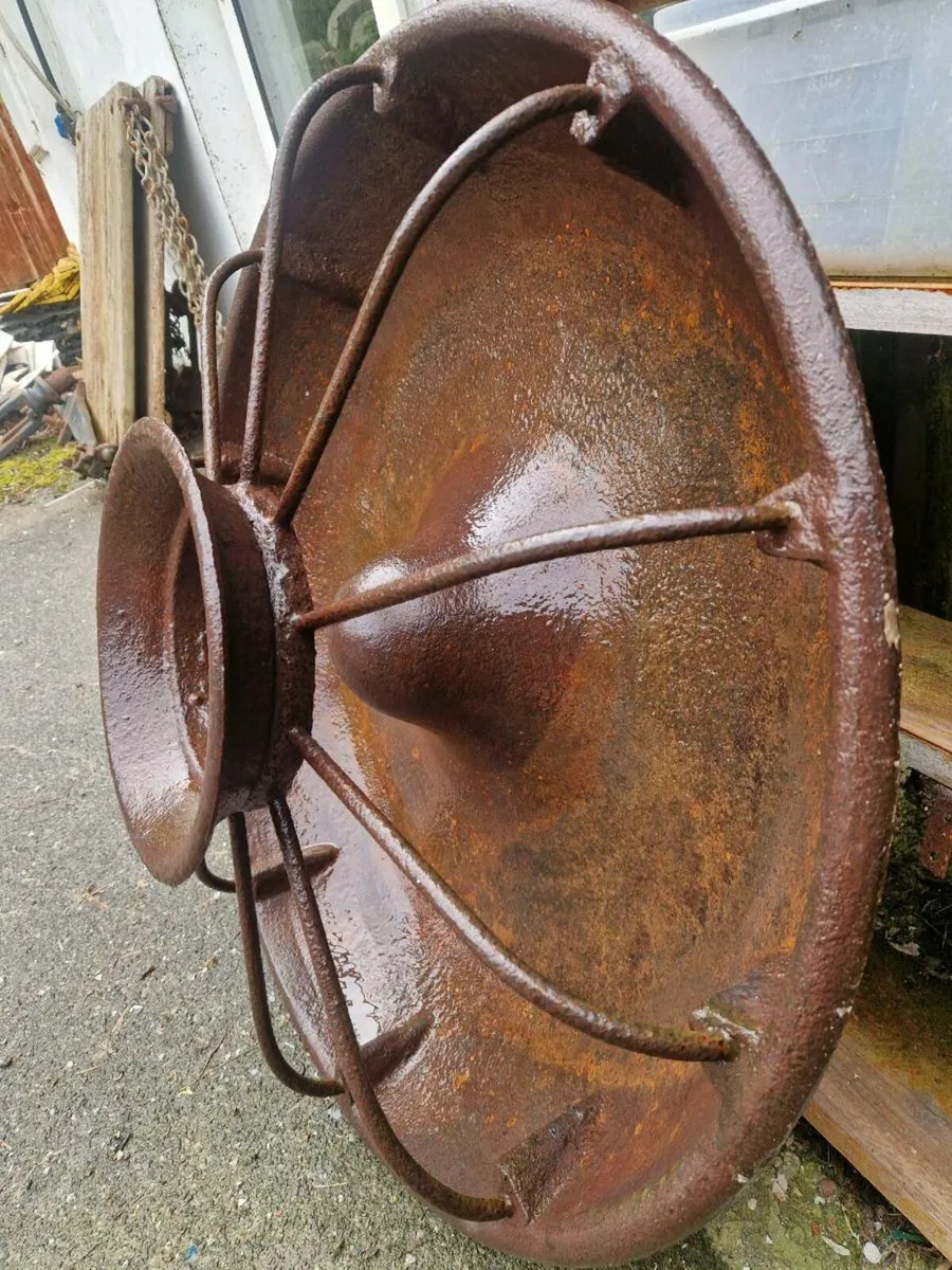 Pig trough - Image 2