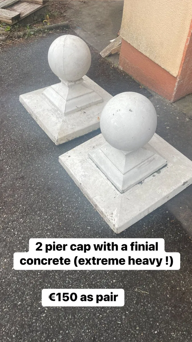 2 x pier cap with a finial - Image 1