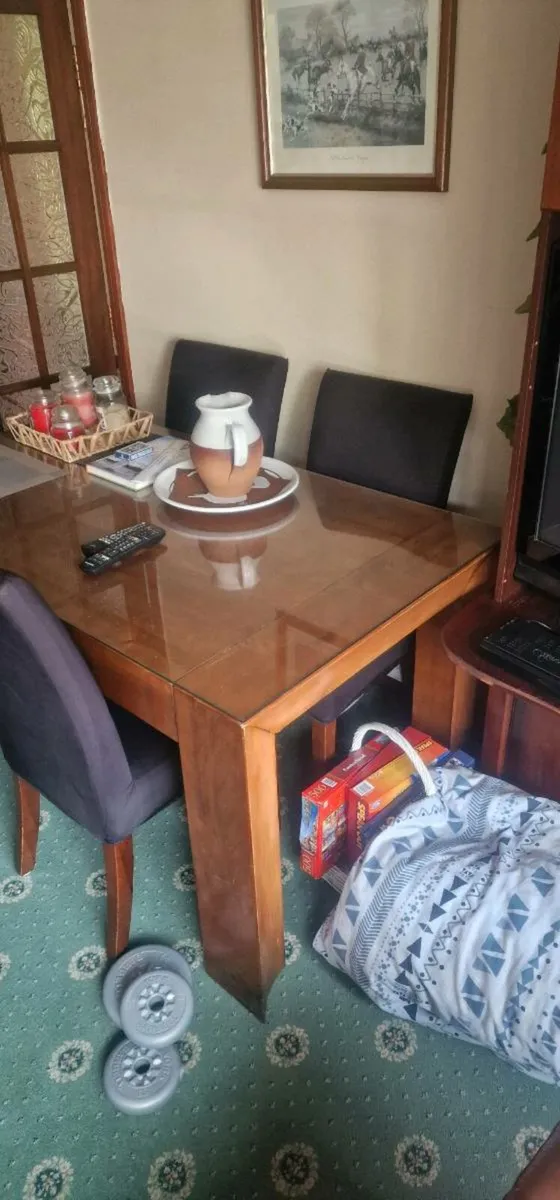 Kitchen table with glass top - Image 1