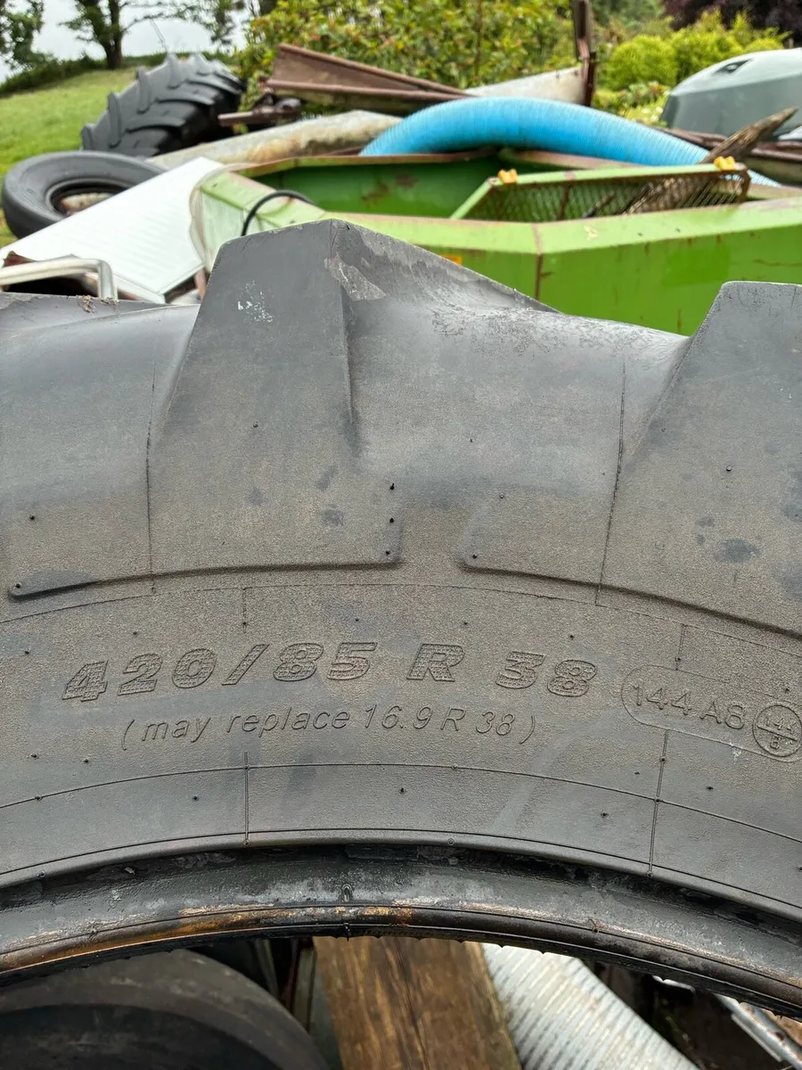 420/85R38 Michelin tyres - Image 2
