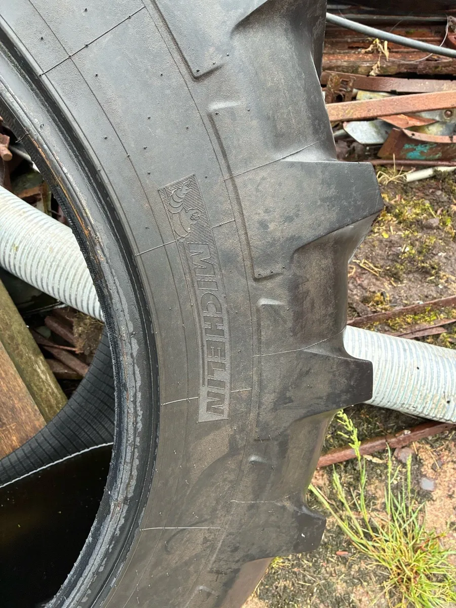420/85R38 Michelin tyres - Image 3