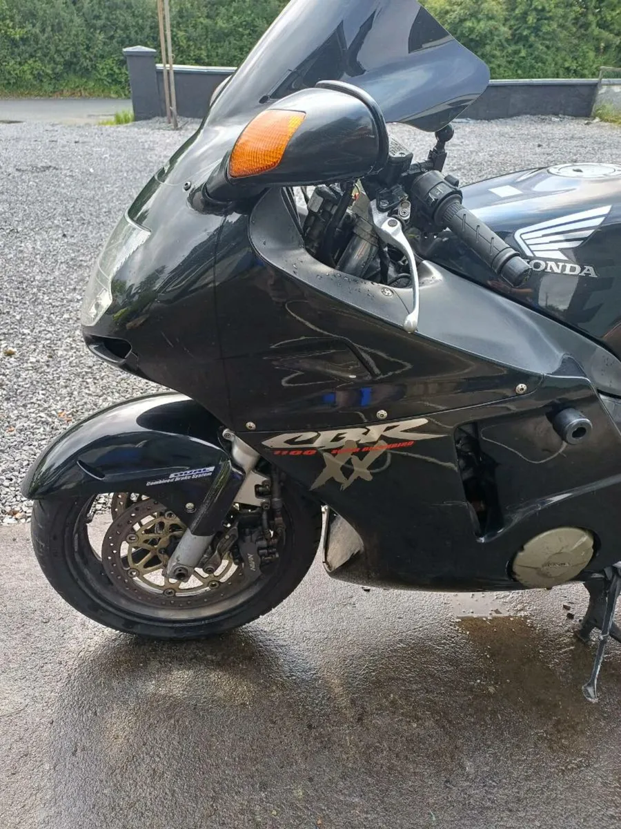 99 Honda Blackbird - Image 3