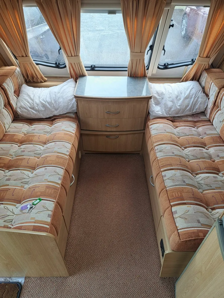 Caravan - Image 4