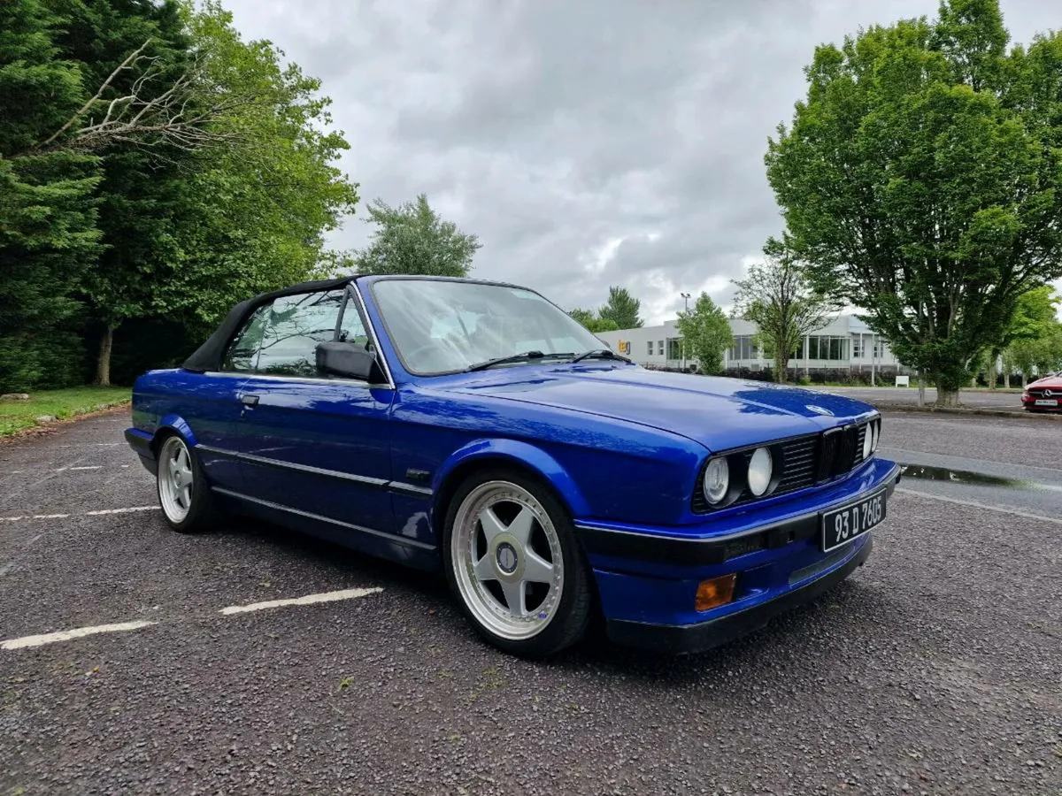 BMW E30 320i - Image 1