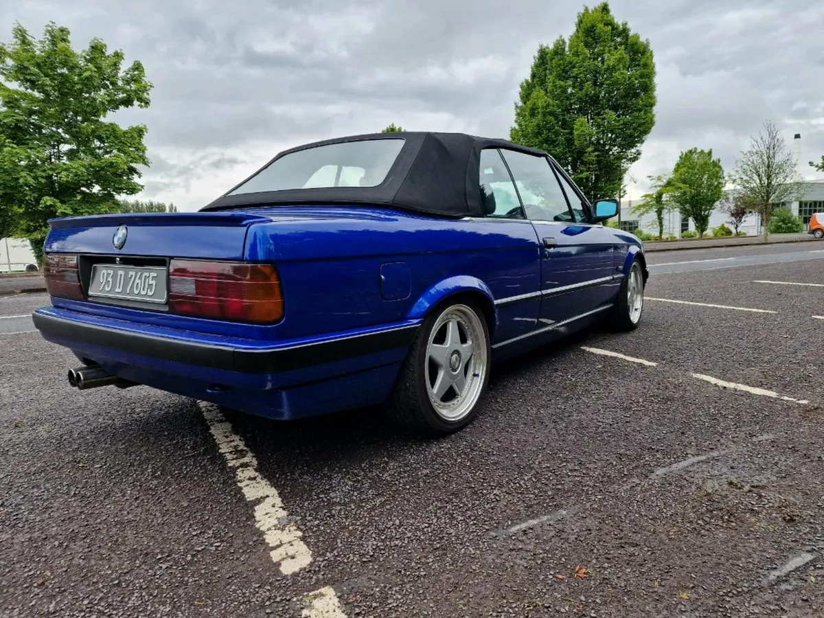 BMW E30 320i - Image 3