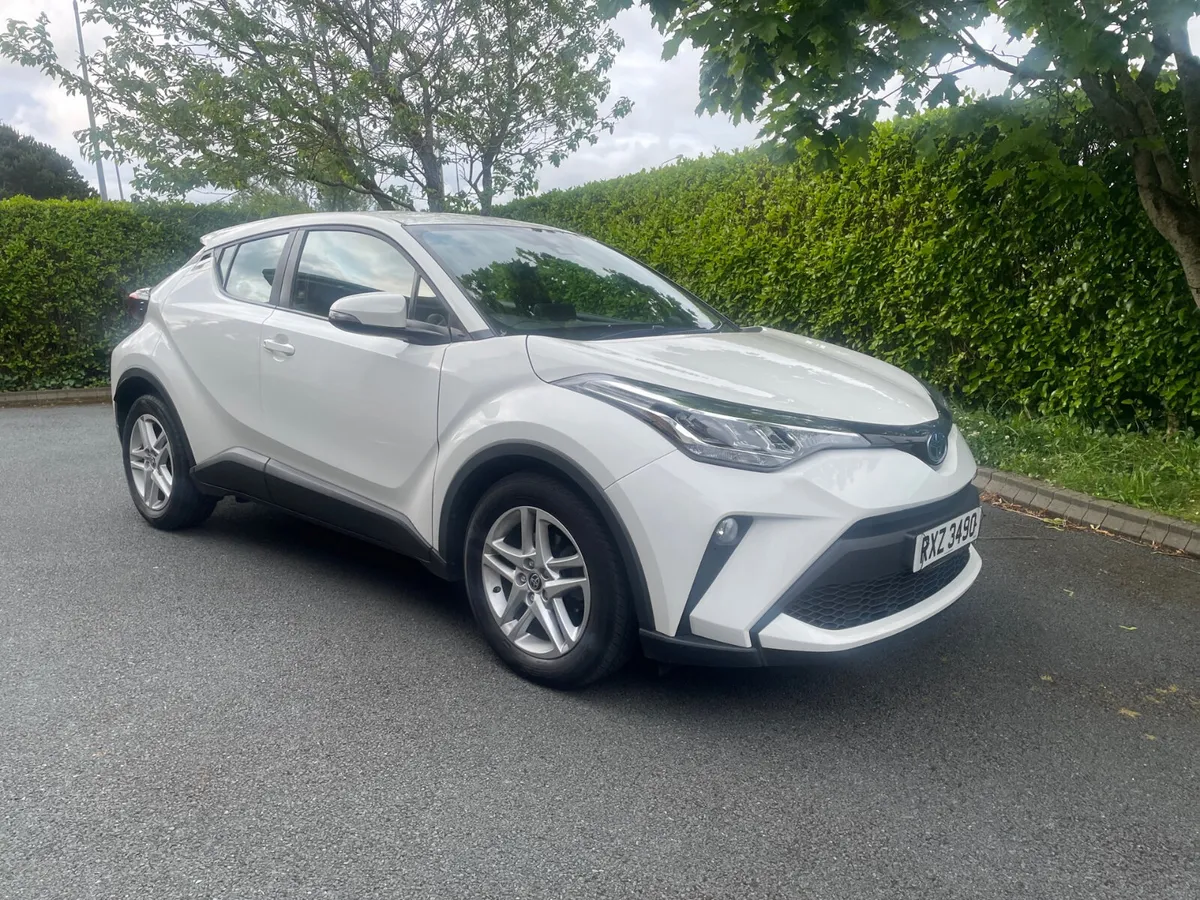 2022. -Toyota -C-HR-1.8 Hybrid -Automatic - Image 1