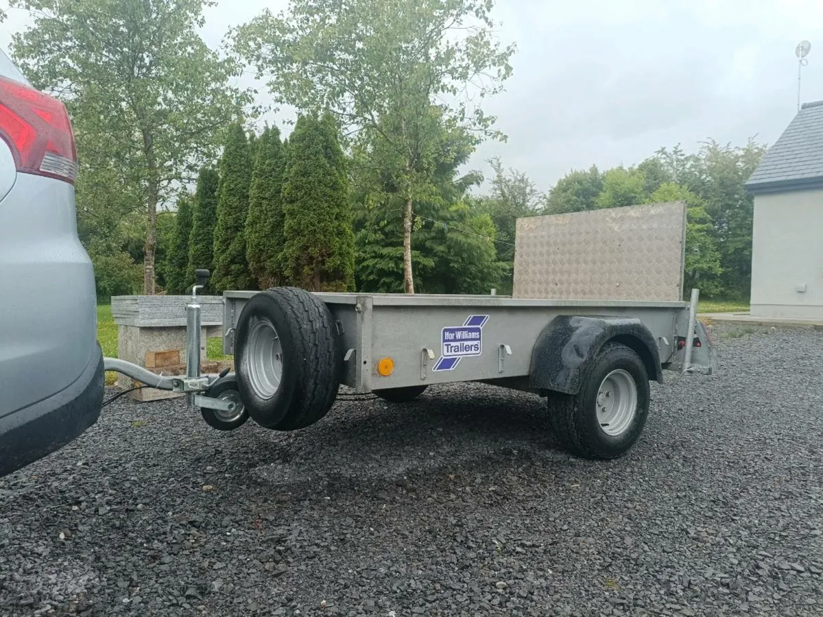 Trailer - Image 1