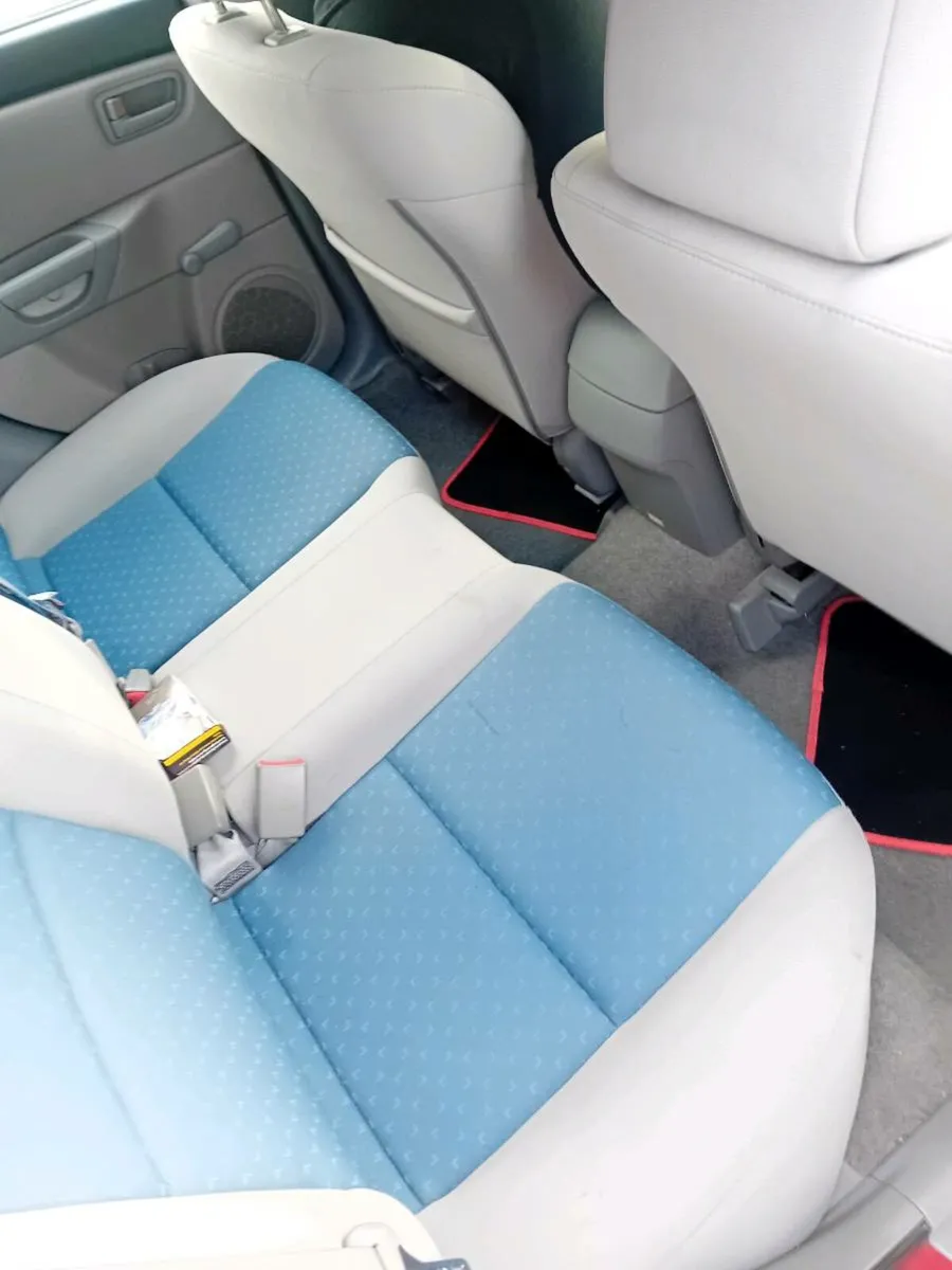 Car - Image 4